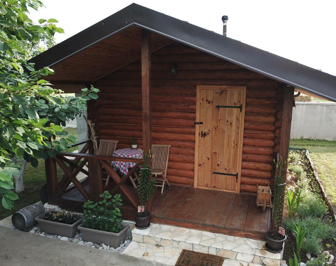 Eko Apartmani Krackovic Golubovci Luaran gambar