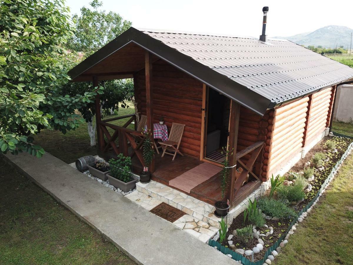 Eko Apartmani Krackovic Golubovci Luaran gambar