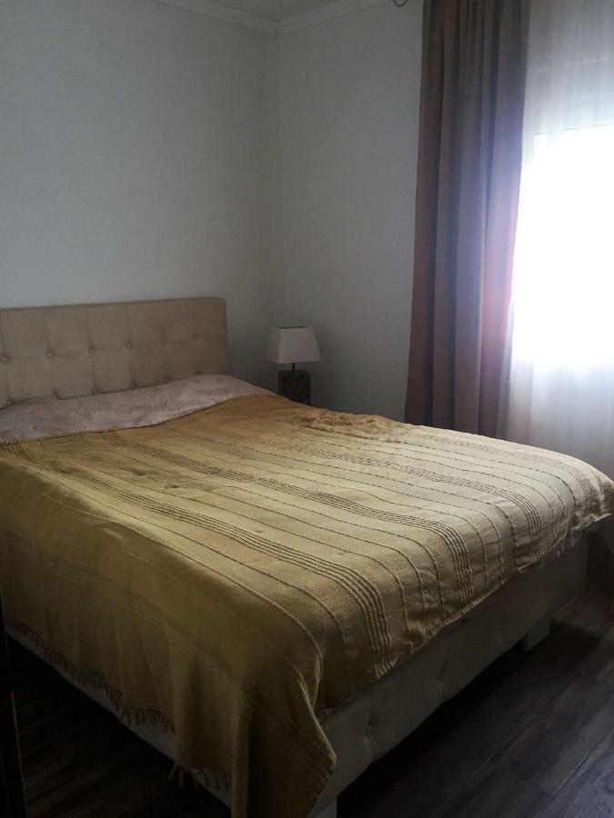 Eko Apartmani Krackovic Golubovci Luaran gambar