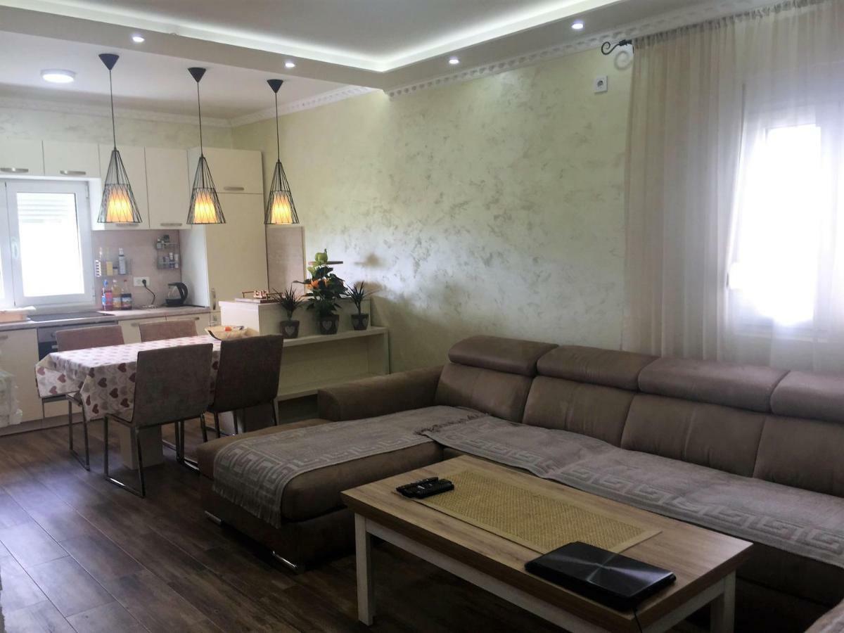 Eko Apartmani Krackovic Golubovci Luaran gambar