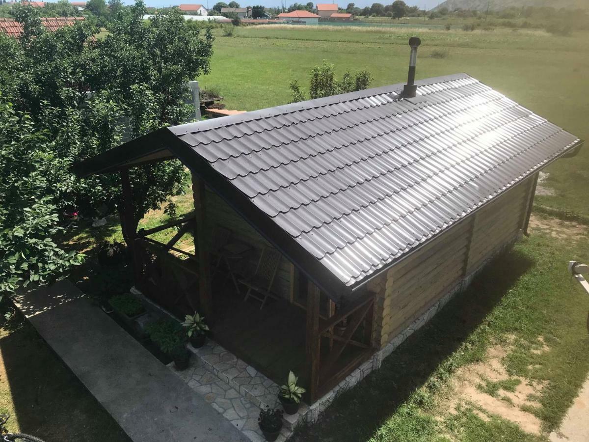 Eko Apartmani Krackovic Golubovci Luaran gambar